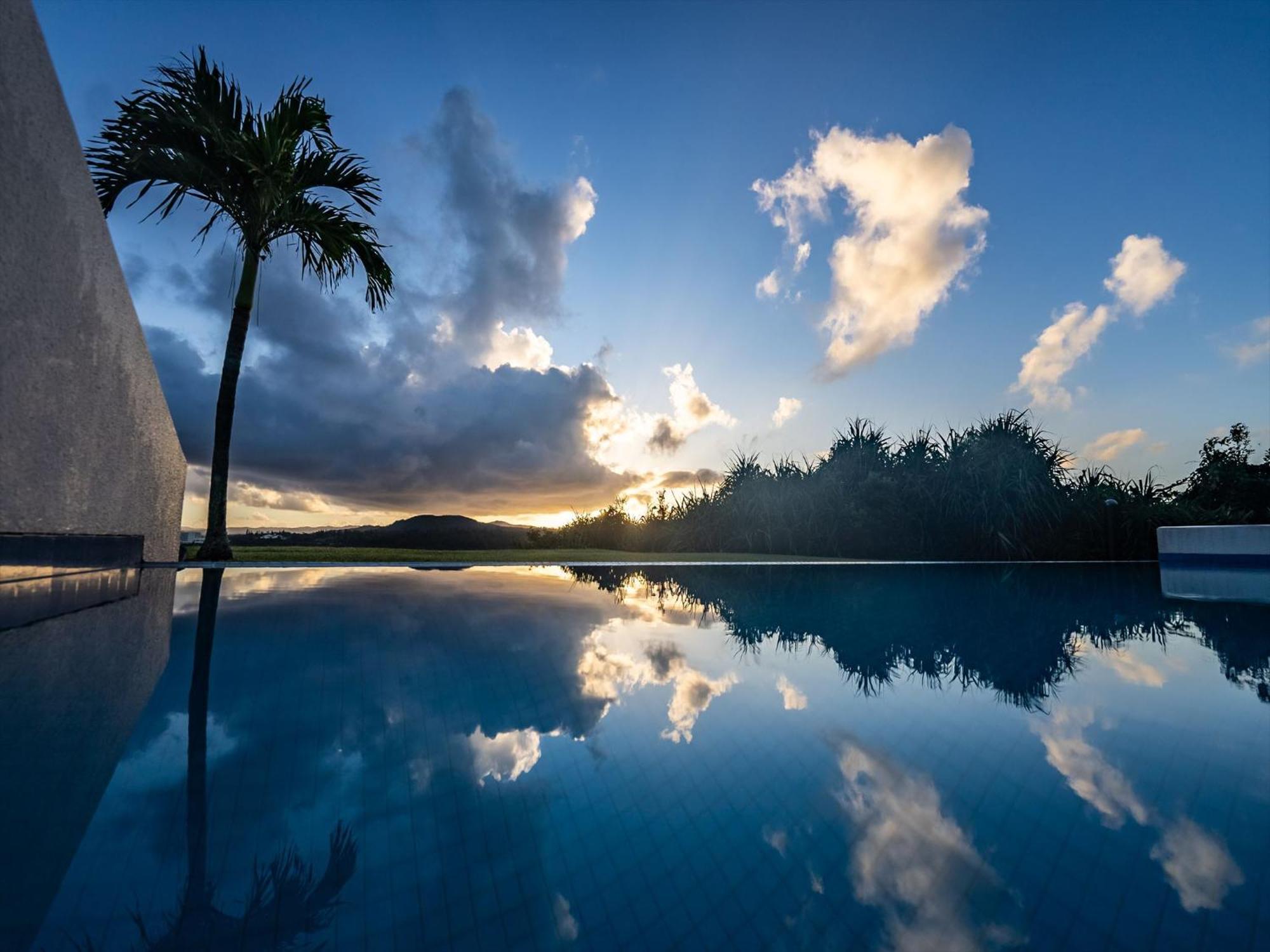 Oriental Hills Okinawa Hotel Onna Eksteriør billede